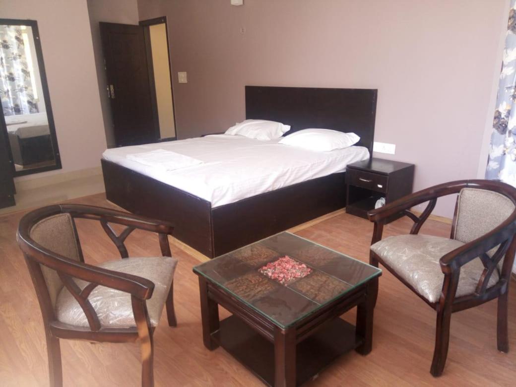 Hotel-78 Pithoragarh Exterior photo